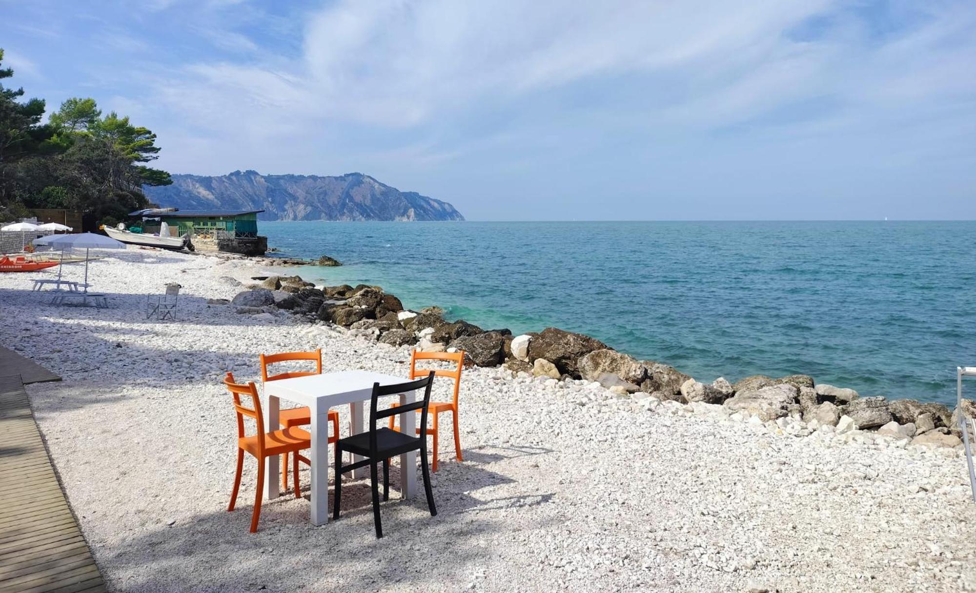 Mansarda Dasy Ancona Exteriér fotografie